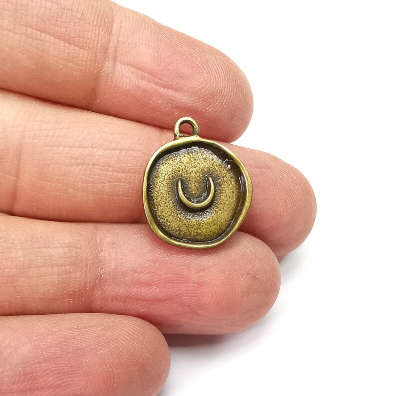 Crescent Charms, Disc Round Charms, Antique Bronze Plated (20x16mm) G34968