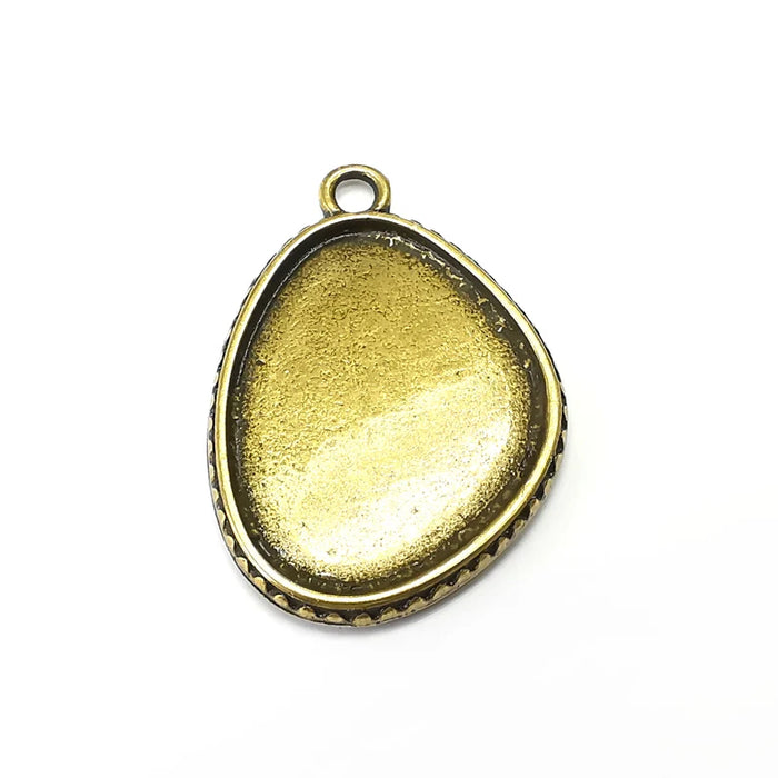 Bronze Pendant Blank, Cabochon Bezel, Frame Pendant Base, inlay Mountings, Resin Necklace, Antique Bronze Plated Metal 38x29mm blank G35136
