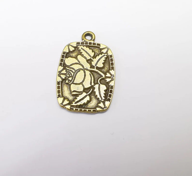 Flower Charms, Bronze Flower Pendant, Earring Charms, Bronze Pendant, Necklace Pendant, Antique Bronze Plated Metal 39x25mm G35144