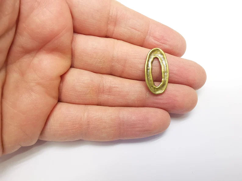5 Bronze Circle Connector, Jewelry Parts, Hammered Bracelet Component, Antique Bronze Finding, Antique Bronze Plated (25x13mm) G35147