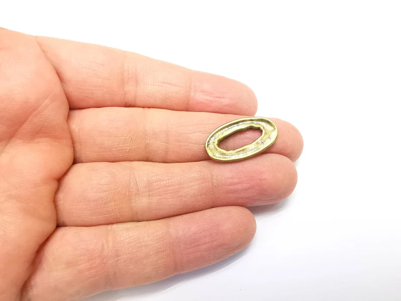 5 Bronze Circle Connector, Jewelry Parts, Hammered Bracelet Component, Antique Bronze Finding, Antique Bronze Plated (25x13mm) G35147