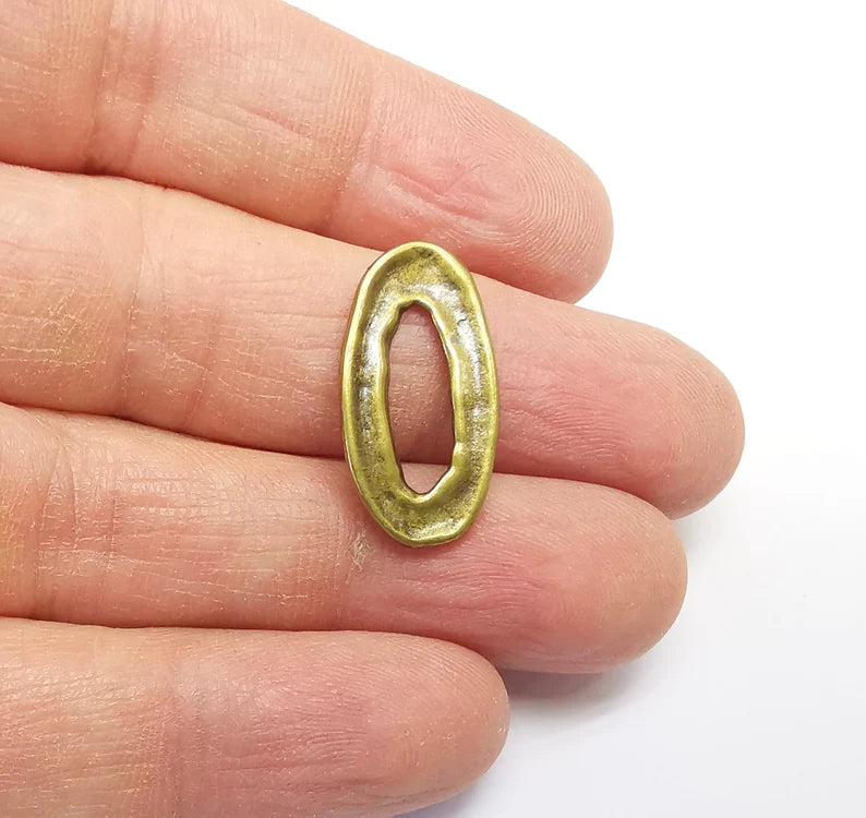 5 Bronze Circle Connector, Jewelry Parts, Hammered Bracelet Component, Antique Bronze Finding, Antique Bronze Plated (25x13mm) G35147