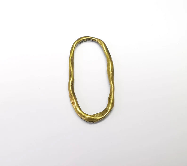 2 Organic Oval Circle Connector, Jewelry Parts, Hammered Necklace Component, Antique Bronze Finding, Antique Bronze Plated (48x23mm) G35151