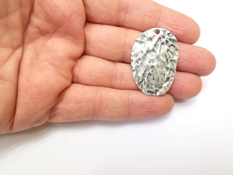 Silver Dangle Charms, Boho Charms, Rustic Charms, Earring Charms, Silver Pendant, Necklace Parts, Antique Silver Plated 37x26mm G35153