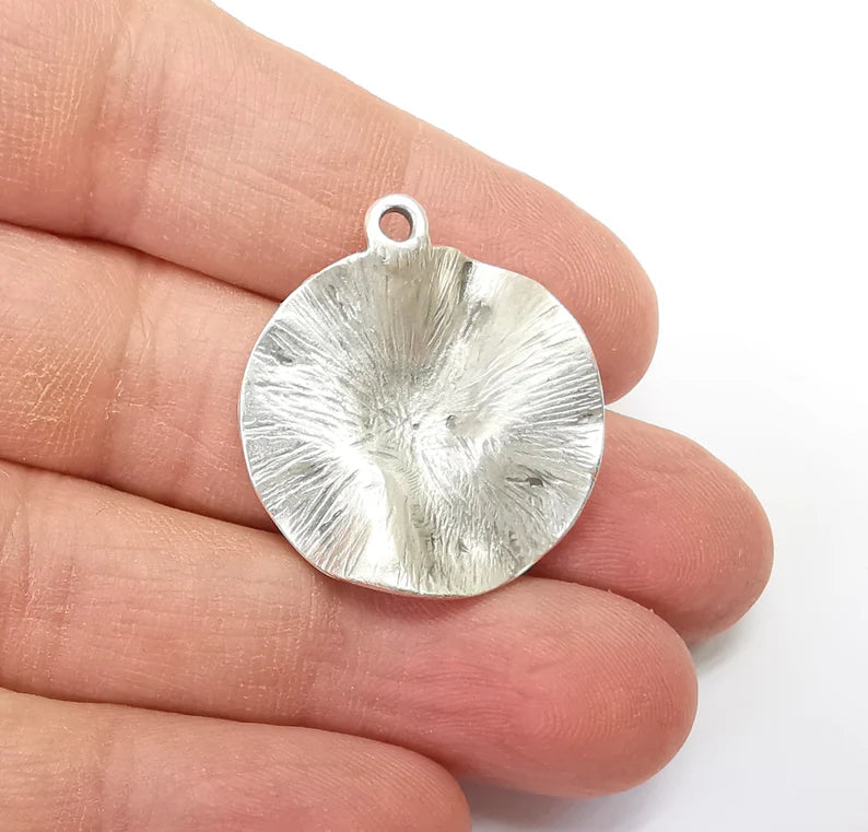 Wavy Circle Charms, Silver Boho Charms, Rustic Charms, Earring Charms, Silver Pendant, Necklace Parts, Antique Silver Plated 30x27mm G35155