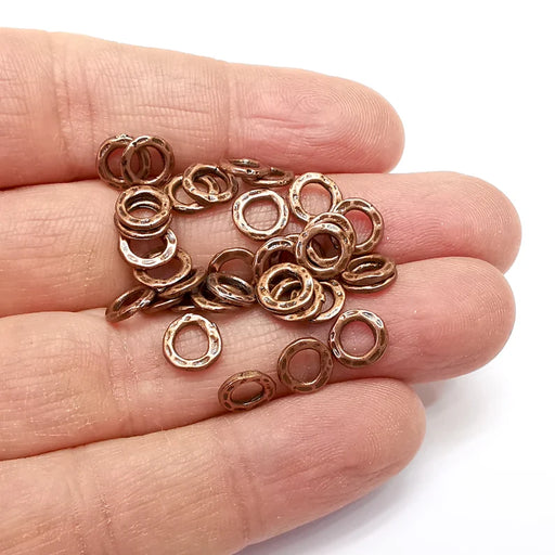 10 Hammered Circle, Hoop Connector, Discs Findings, Antique Copper Plated (8mm) G34973