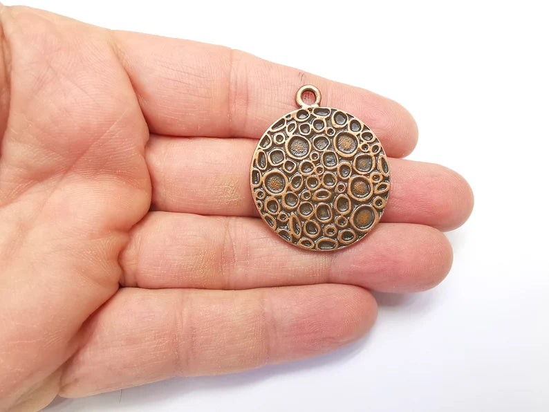 Copper Medallion Charms, Locket Pendant, Mottled Charms, Earring Charms, Boho Charms, Crater charms, Antique Copper Plated (40x33mm) G34977