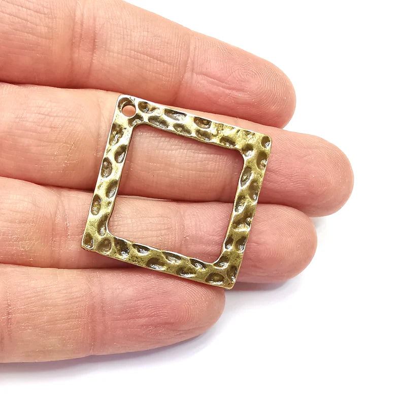 Square Frame, Jewelry Findings, Hammered Charms, Antique Bronze Plated Charms (44mm) G34987