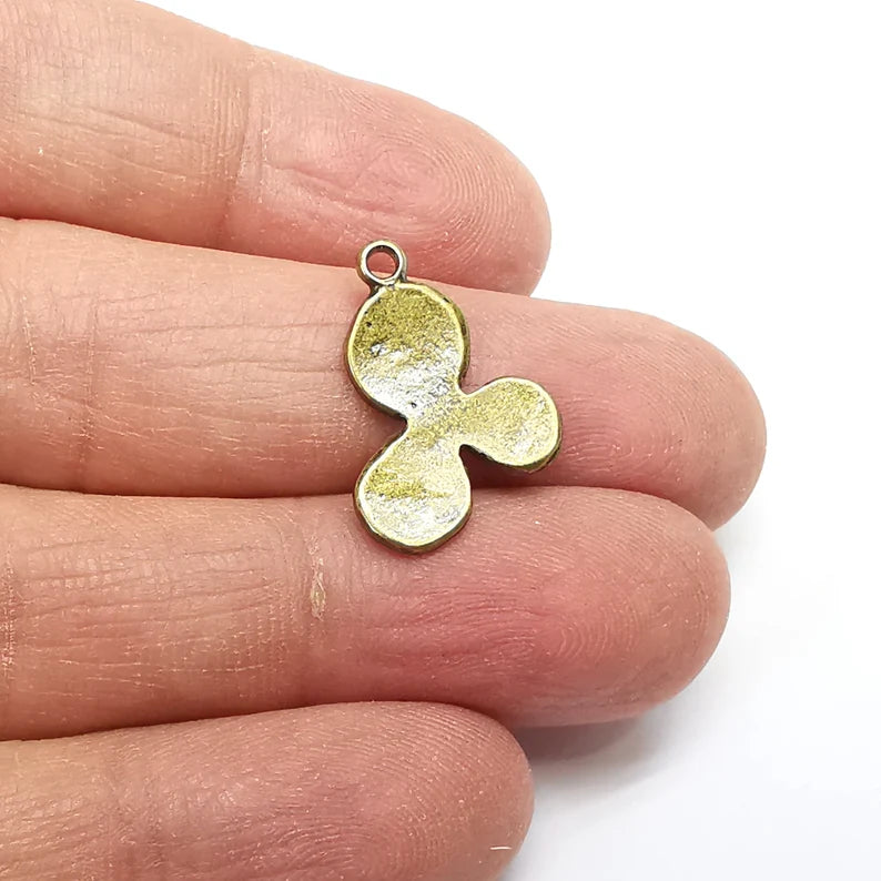 5 Flower Leaf Charms, Bronze Floral Charms, Earring Charms, Bronze Pendant, Necklace Pendant, Antique Bronze Plated Metal 22x16mm G35162