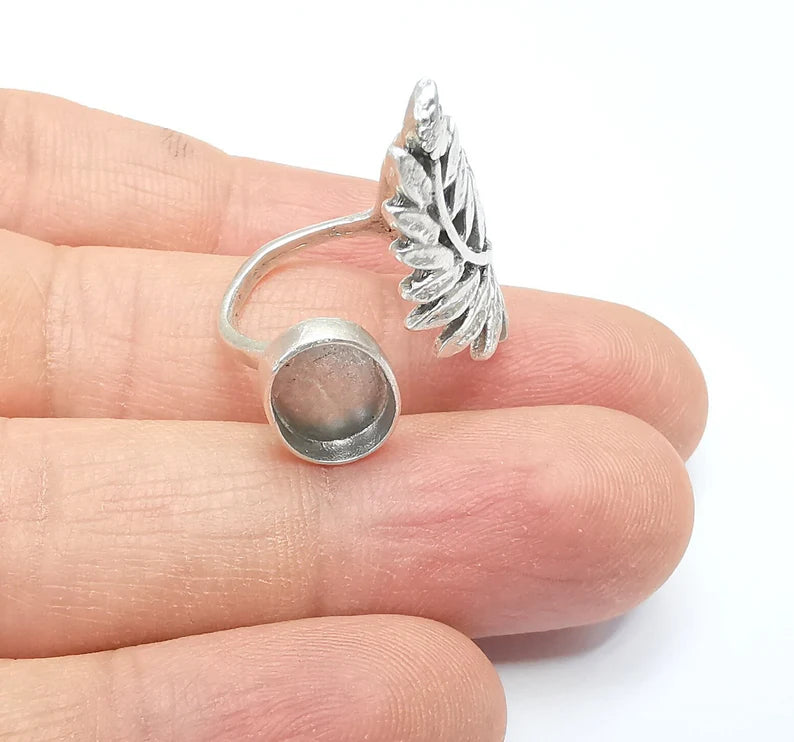 Fern Ring Setting, Cabochon Blank, Resin Bezel, Leaf Mounting, Epoxy Frame Base, Adjustable Antique Silver Plated Brass 11x8mm G34994