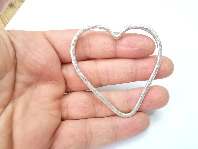 Big Heart Pendant, Large Heart, Hollow Heart Earring, Heart Frame, Heart Locket, Heart Medallion, Antique Silver Plated Metal 66x61mm G34999
