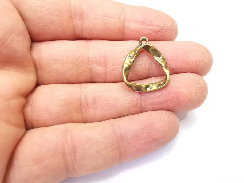 4 Bent Triangle Charms, Organic Shape Charms, Dangle Earring Charms, Bronze Pendant, Necklace Component, Antique Bronze Plated 23x20mm G35015