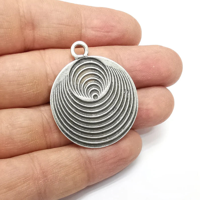 Disc Charm, Silver Charm, Circles Charm, Geometric Pendant, Earring Charms, Antique Silver Plated (39x32mm) G35195