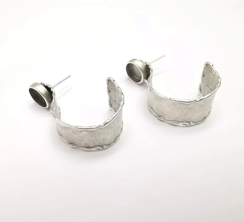 Silver Earring Base, Earring Blank, Ear Settings Bezel, Resin Blank, Cabochon Mountings, Antique Silver Plated Brass (8mm blanks) G35046