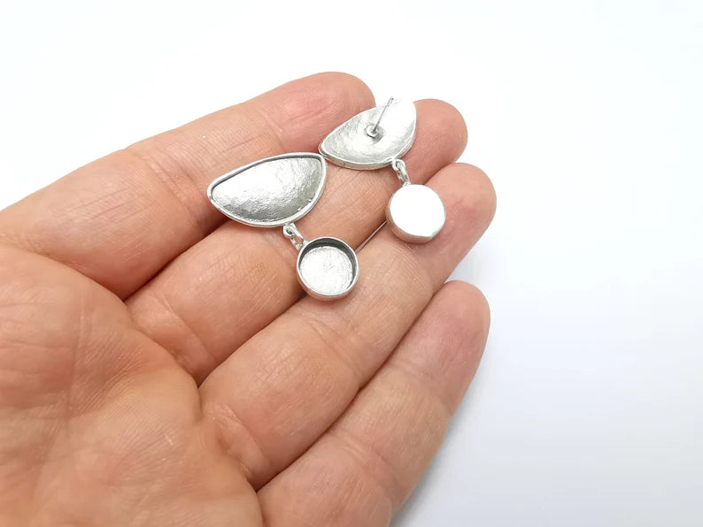 Silver Earring Base, Earring Blank, Ear Settings Bezel, Resin Blank, Cabochon Mountings, Antique Silver Plated Brass (10mm blanks) G35048