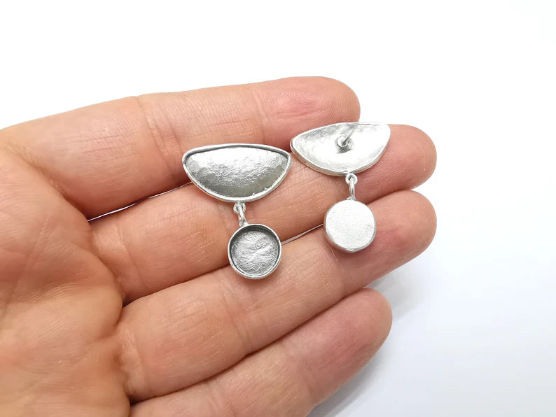 Silver Earring Base, Earring Blank, Ear Settings Bezel, Resin Blank, Cabochon Mountings, Antique Silver Plated Brass (10mm blanks) G35048