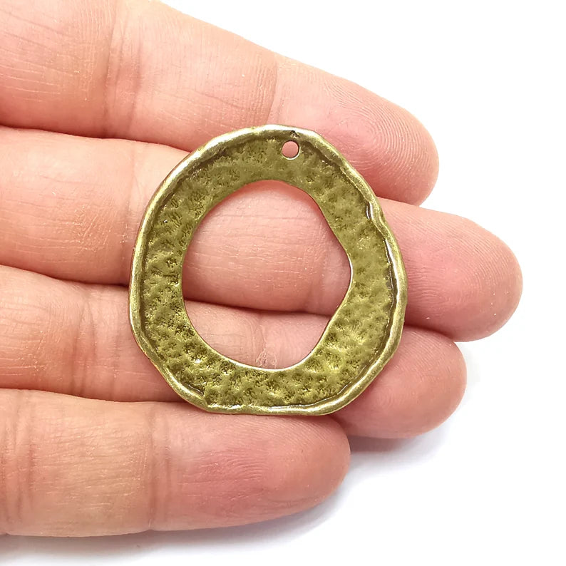 Hammered Dangle Charms, Round Charms, Rustic Charms, Earring Charms, Bronze Pendant, Necklace Parts, Antique Bronze Plated 39x37mm G35254