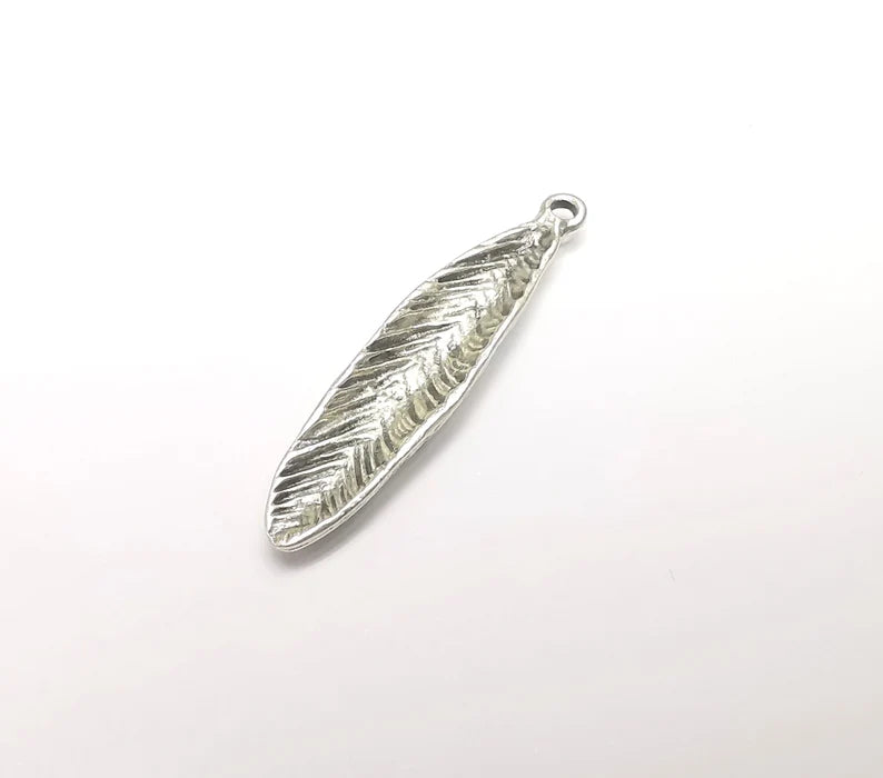 2 Feather Charms, Boho Charms, Leaf Charms, Dangle Earring Charms, Silver Pendant, Necklace Parts, Antique Silver Plated 40x8mm G35072