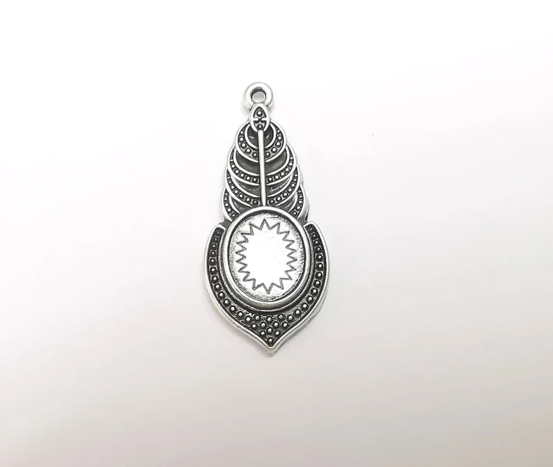 Silver Pendant Blank, Cabochon Bezel, Locket Pendant Base, inlay Mountings, Resin Necklace, Antique Silver Plated (11x9mm blank) G35073