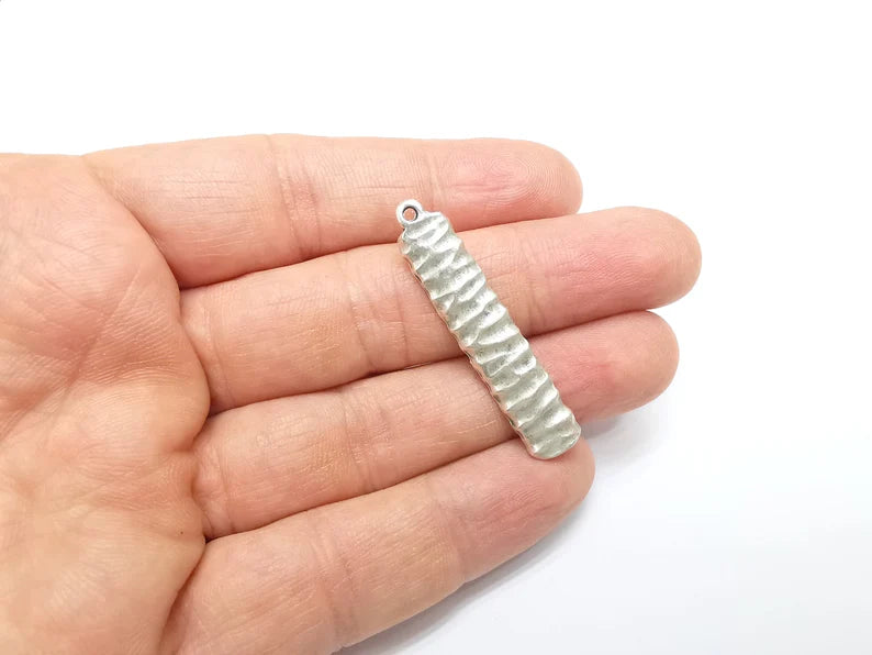 2 Dangle Charms, Boho Charms, Stalactite Charms, Earring Charms, Silver Pendant, Necklace Parts, Antique Silver Plated 45x9mm G35085