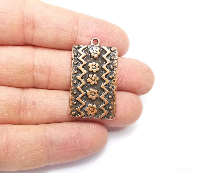 Copper Mystic Charms, Baroque Charms, Ethnic Earring Charms, Copper Rustic Pendant, Necklace Parts, Antique Copper Plated 35x20mm G35093