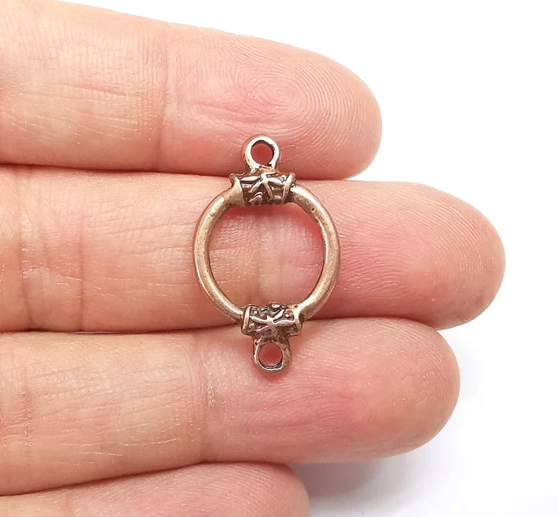 5 Copper Circle Connector, Jewelry Parts, Hammered Bracelet Component, Antique Copper Finding, Antique Copper Plated (27x16mm) G35100