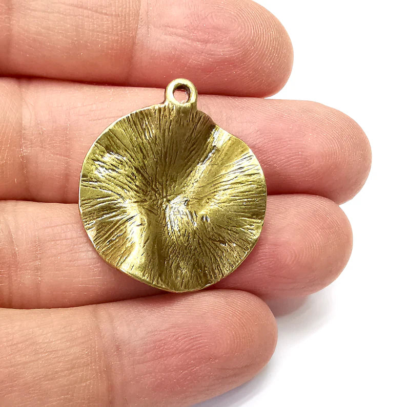 Wavy Circle Charms, Bronze Boho Charms, Rustic Charms, Earring Charms, Bronze Pendant, Necklace Parts, Antique Bronze Plated 30x27mm G35266