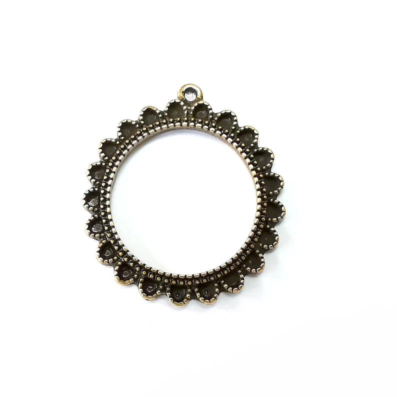 Flower Frame Charms, Round Charms, Ethnic Earring Charms, Bronze Rustic Pendant, Necklace Parts, Antique Bronze Plated 37x33mm G35116