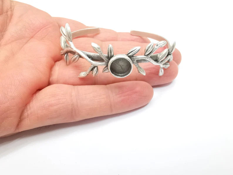 Leaf Bracelet, Leaf Branch Cuff, Ivy Bangle Bezel, Resin Blank, Wristband Cabochon Base, Adjustable Antique Silver Brass (10mm) G35273