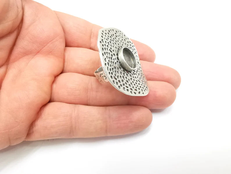 Perforated Wavy Disc Ring Setting, Cabochon Blank, Resin Bezel Mounting, Epoxy Frame, Adjustable Antique Silver Plated Brass 12mm G35286
