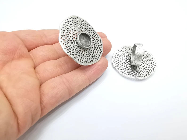 Perforated Wavy Disc Ring Setting, Cabochon Blank, Resin Bezel Mounting, Epoxy Frame, Adjustable Antique Silver Plated Brass 12mm G35286