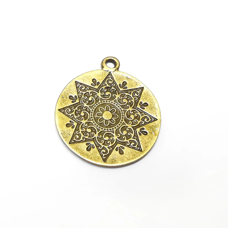 Star Disc Charms, Ethnic Charms, Rustic Charms, Earring Charms, Bronze Pendant, Necklace Parts, Antique Bronze Plated 38x33mm G35321