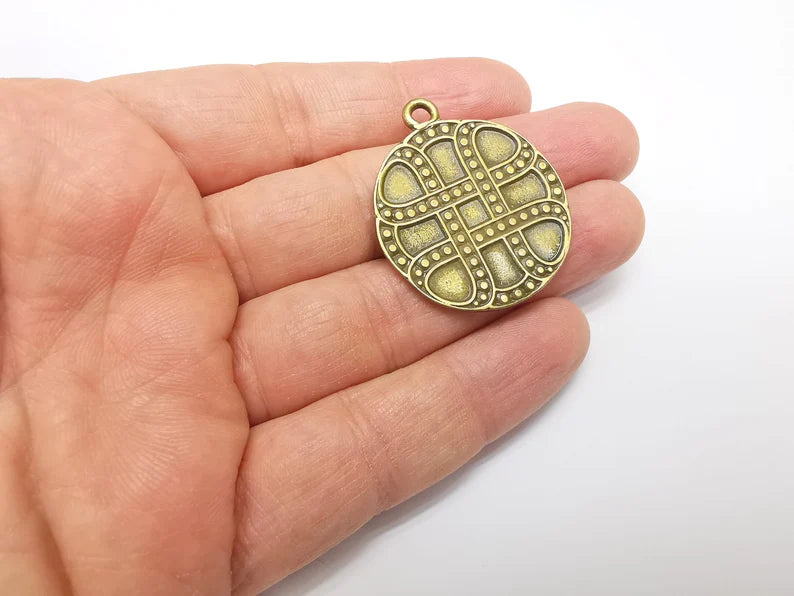 Bronze Pendant, Bronze Charms, Earring Charms, Dangle Pendant, Locket Pendant, Necklace Pendant, Antique Bronze Plated Metal 39x33mm G35141