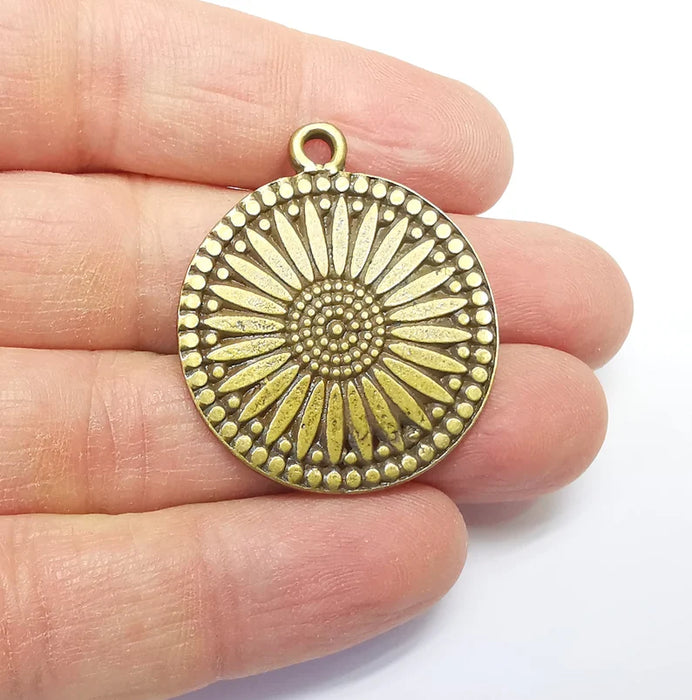 Bronze Pendant, Bronze Charms, Earring Charms, Dangle Pendant, Locket Pendant, Necklace Pendant, Antique Bronze Plated Metal 39x32mm G35148