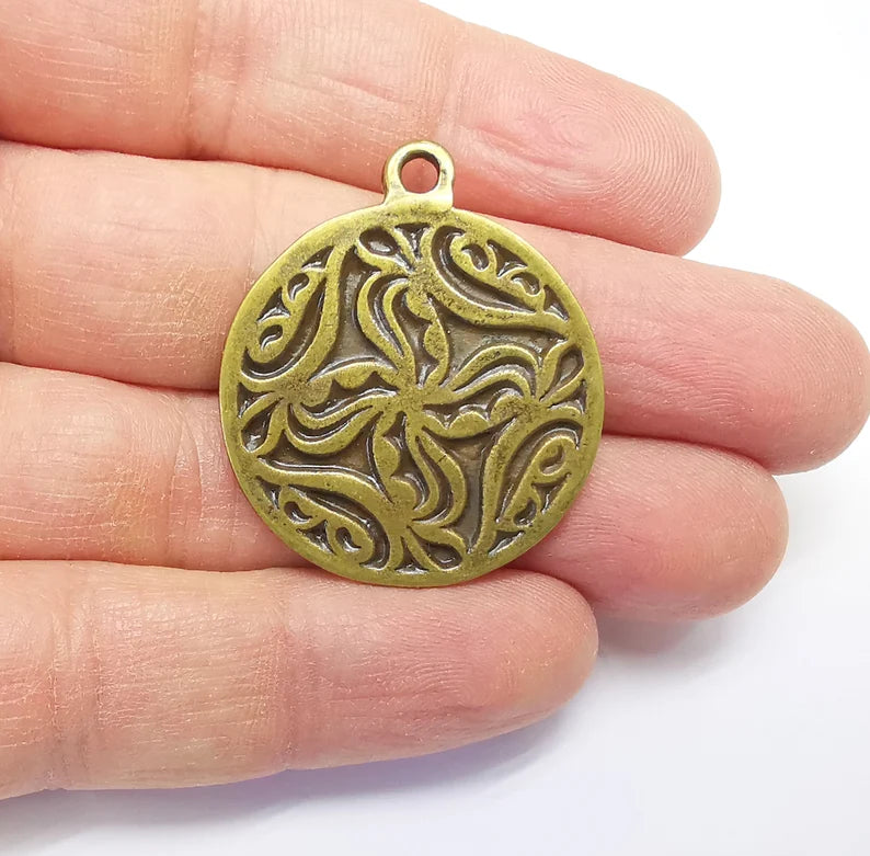 Bronze Pendant, Bronze Charms, Earring Charms, Dangle Pendant, Locket Pendant, Necklace Pendant, Antique Bronze Plated Metal 38x32mm G35149