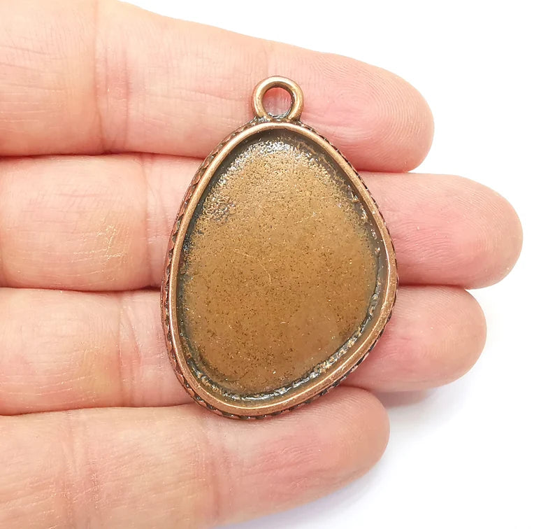 Copper Pendant Blank, Cabochon Bezel, Locket Pendant Base, inlay Mountings, Resin Necklace, Antique Copper Plated Metal 37x28mm blank G35160