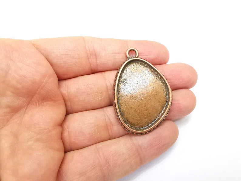 Copper Pendant Blank, Cabochon Bezel, Locket Pendant Base, inlay Mountings, Resin Necklace, Antique Copper Plated Metal 37x28mm blank G35160