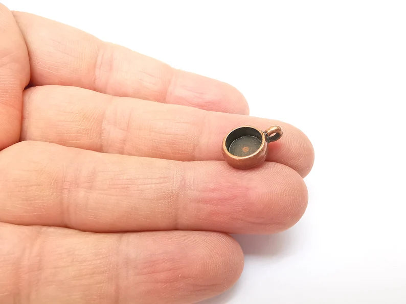 5 Copper Pendant Blank, Cabochon Bezel, Locket Pendant Base, inlay Mountings, Resin Necklace, Antique Copper Plated Metal (8mm blank) G35348