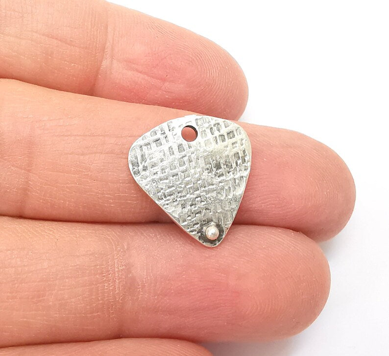 4 Silver Dangle Charms, Boho Charms, Rustic Charms, Earring Charms, Silver Pendant, Necklace Parts, Antique Silver Plated 18mm G35359