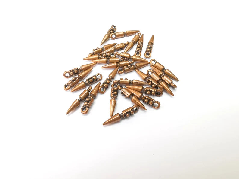 10 Spearhead Charms, Pointed Charms, Dangle Earring Charms, Chain Bracelet Component, Necklace Parts, Antique Copper Plated 18x3mm G35173