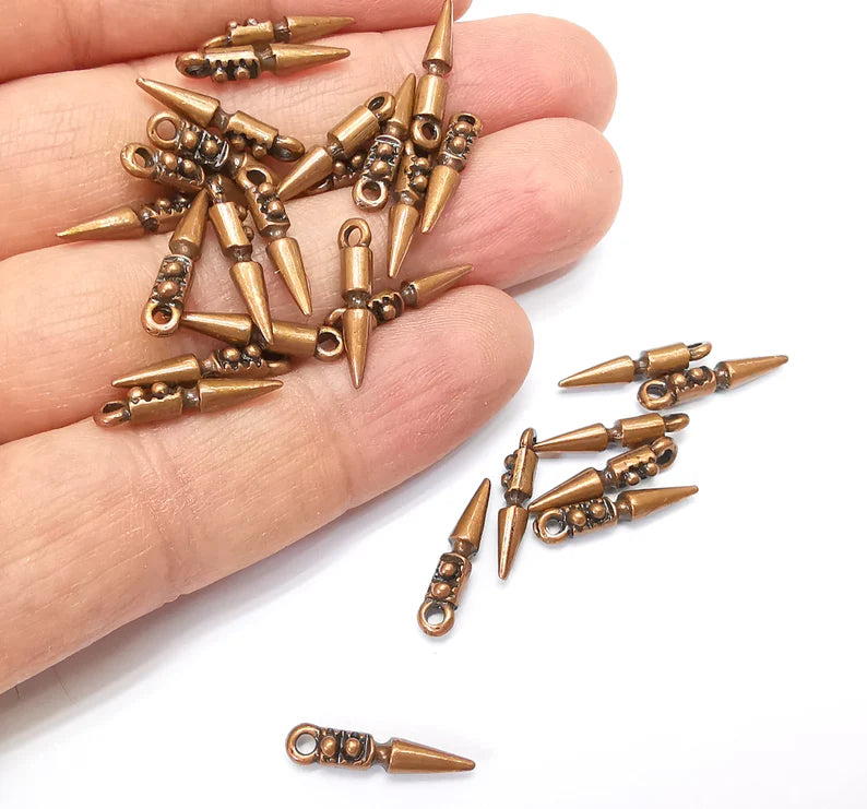 10 Spearhead Charms, Pointed Charms, Dangle Earring Charms, Chain Bracelet Component, Necklace Parts, Antique Copper Plated 18x3mm G35173