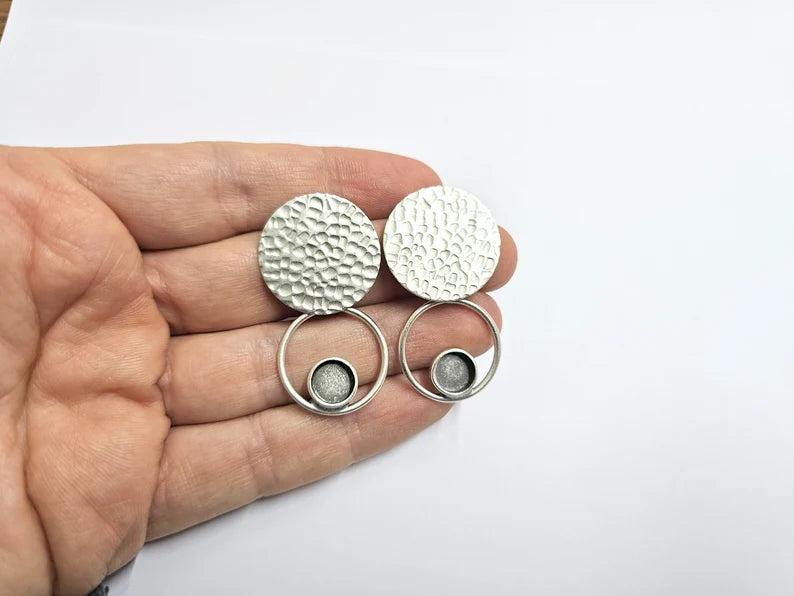 Silver Earring Base, Earring Blank, Ear Settings Bezel, Resin Blank, Cabochon Mountings, Antique Silver Plated Brass (8mm blanks) G35406