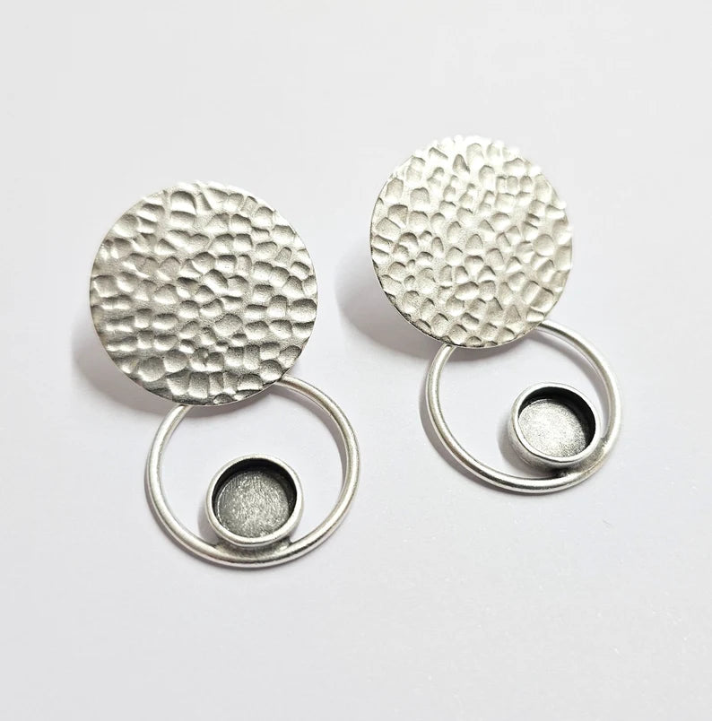 Silver Earring Base, Earring Blank, Ear Settings Bezel, Resin Blank, Cabochon Mountings, Antique Silver Plated Brass (8mm blanks) G35406