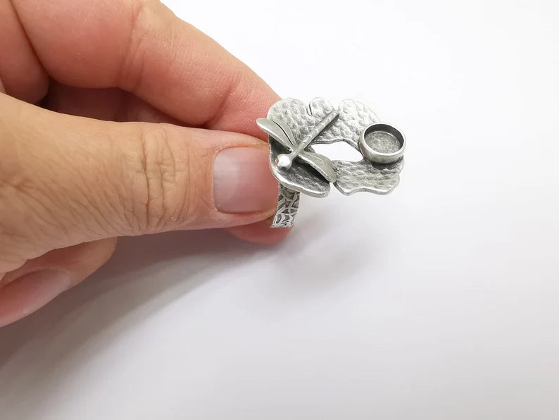 Dragonfly Ring Setting, Cabochon Blank, Resin Bezel, Round Ring Mounting, Epoxy Frame, Adjustable Antique Silver Plated Brass 8mm G35220