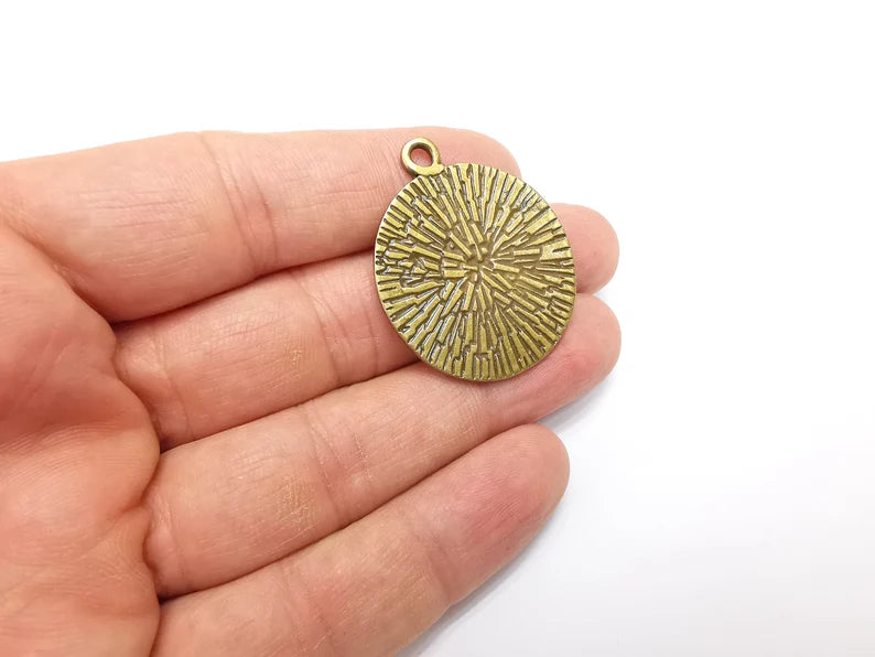 Bronze Pendant, Bronze Charms, Earring Charms, Dangle Pendant, Locket Pendant, Necklace Pendant, Antique Bronze Plated Metal 39x33mm G35394