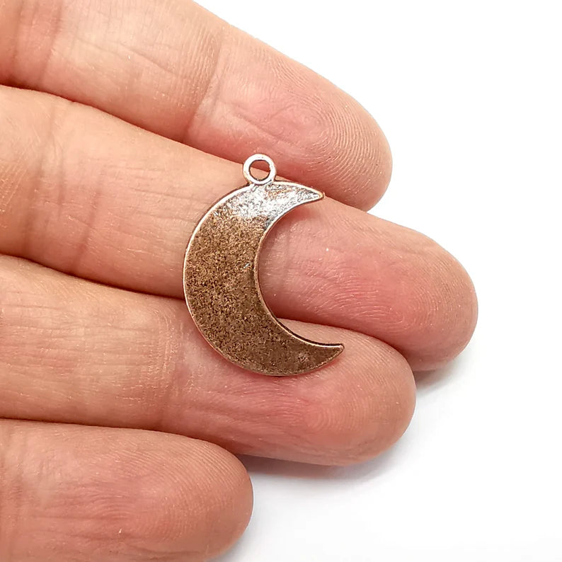 Copper Crescent Charms, Baroque Charms, Moon Earring Charms, Copper Rustic Pendant, Necklace Parts, Antique Copper Plated 26x18mm G35411
