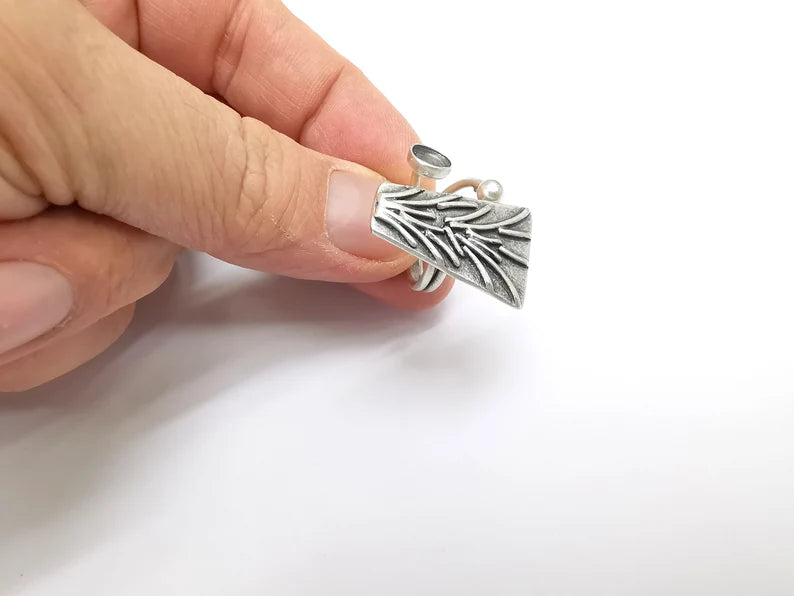 Pine Tree Branch Ring Setting, Cabochon Blank, Resin Bezel, Round Mounting, Epoxy Frame, Adjustable Antique Silver Plated Brass 6mm G35236