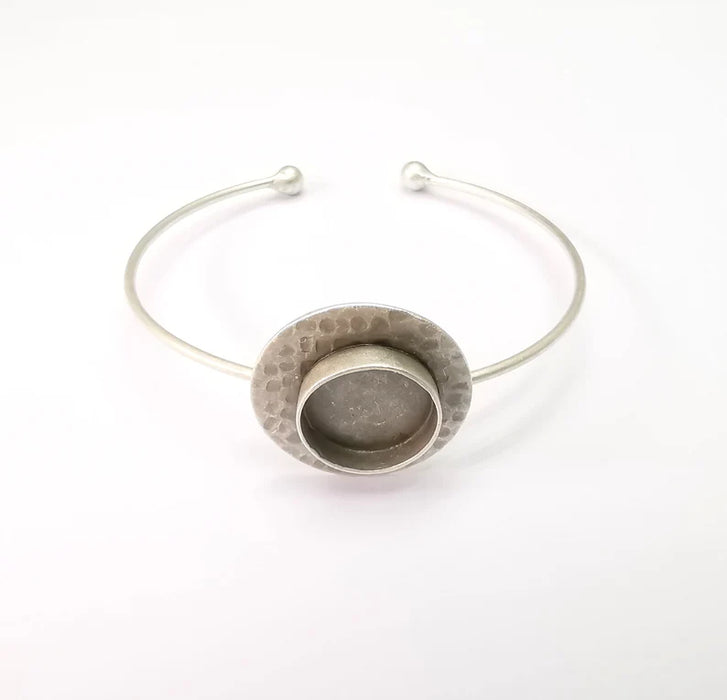 Round Hammered Bracelet, Silver Cuff, Bangle Bezel, Resin Blank, Wristband Cabochon Base, Adjustable Antique Silver Brass (14mm) G35420