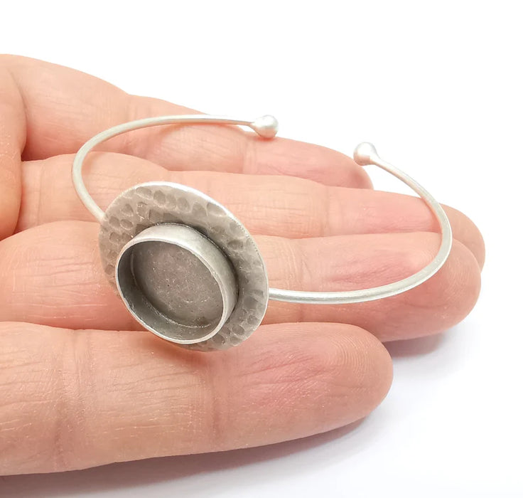 Round Hammered Bracelet, Silver Cuff, Bangle Bezel, Resin Blank, Wristband Cabochon Base, Adjustable Antique Silver Brass (14mm) G35420