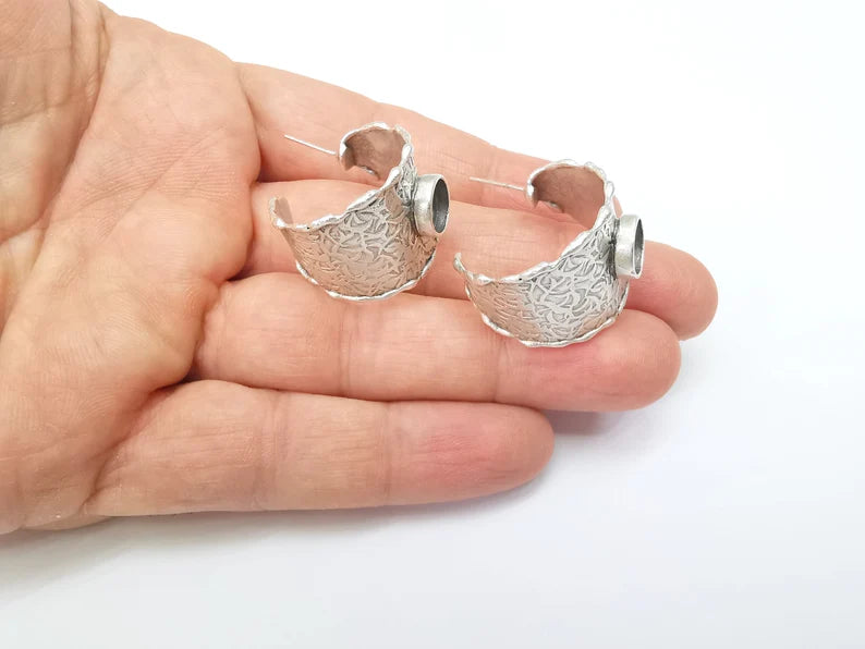 Earring Stud Base, Organic Shape Earring Blank, Ear Settings Resin Bezel, Cabochon Mounting, Antique Silver Plated Brass (8mm blanks) G35423